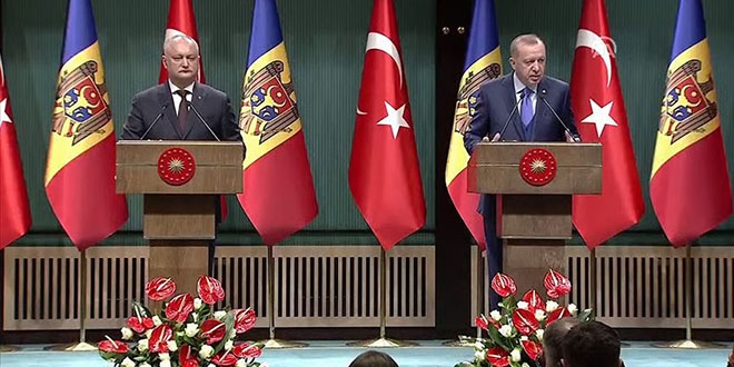 Erdoğan: FETÖ okulları Maarif Vakfı'na devredilmeli