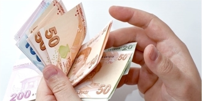 Alkollü içki ve sigaraya yılbaşında vergi artışı yok