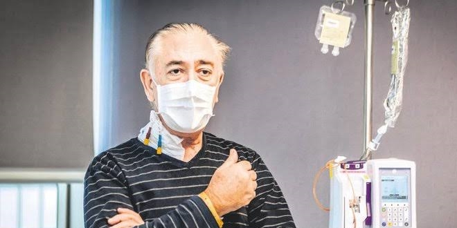 Meslektaşlarından ilik bekleyen Profesöre destek