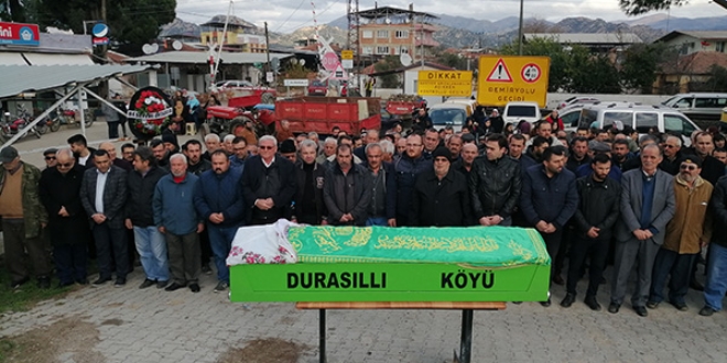 Karın ağrısı şikayetiyle gittiği hastanede ölen çocuk toprağa verildi