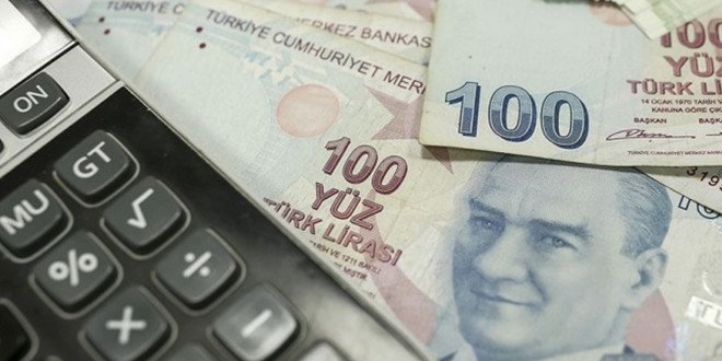 Faiz indirimleri piyasadan değil 'Bakan'dan