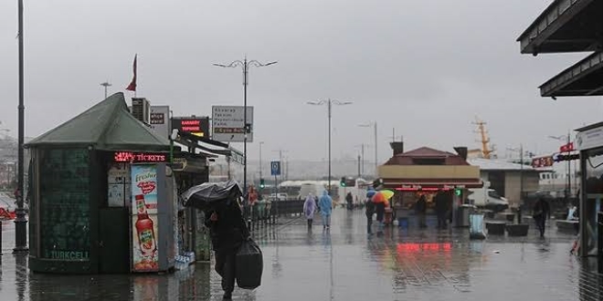 İstanbul'da şiddetli yağış ve rüzgar