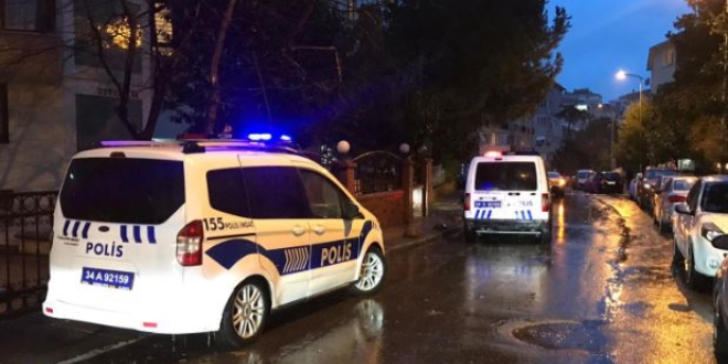 Hırsızlık şüphelileri polise ateş açtı: 1 polis yaralı