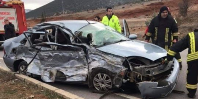 Lise öğrencisi trafik kazasında hayatını kaybetti