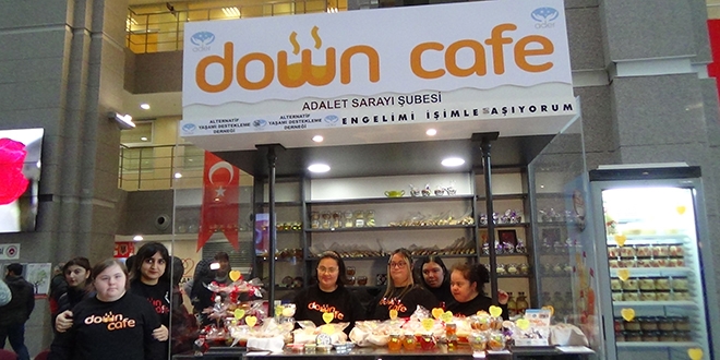 Down sendromlu gençler adliyenin gülen yüzü olacak
