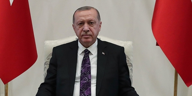 Cumhurbakan Erdoan ehit ailelerine taziyelerini iletti