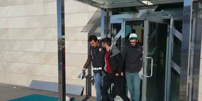 Öğretmen lojmanlarının kalorifer peteklerini çalıp satmış