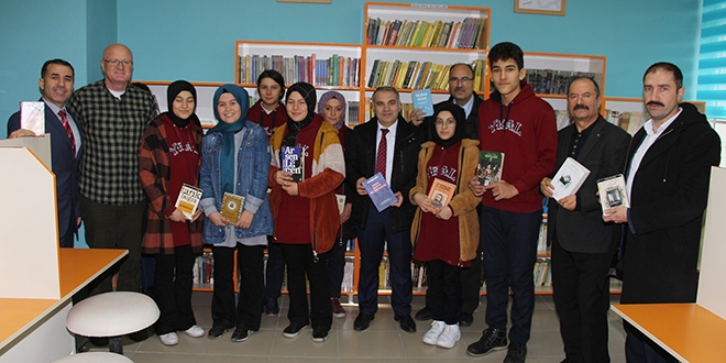 Futboldan ilham aldılar 'Kitap Ligi' kurdular