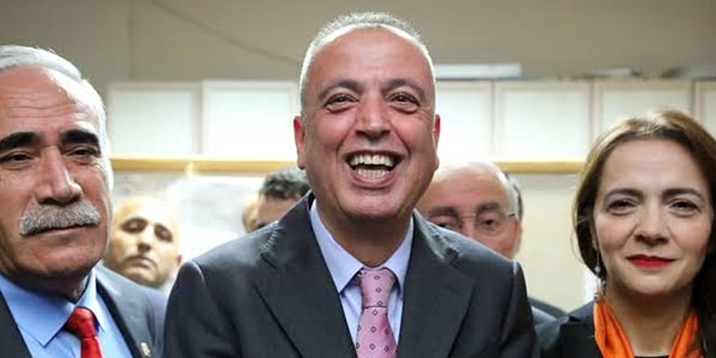 'Vekil eşi kuaförü mühürletti' iddiasına İlgezdi'den tepki: Yemin ederim boşardım