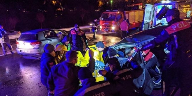 Edirne'de trafik kazası: 3 ölü, 2 yaralı