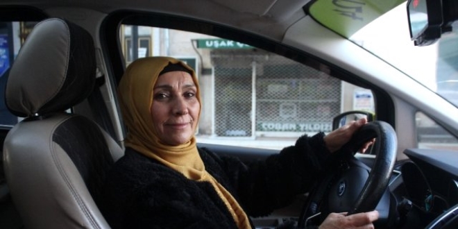 26 yıllık deneyimi, 52 yaşında taksici yaptı