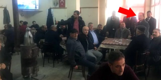 Abdüllatif Şener'in fotoğrafı sosyal medyada gündem oldu