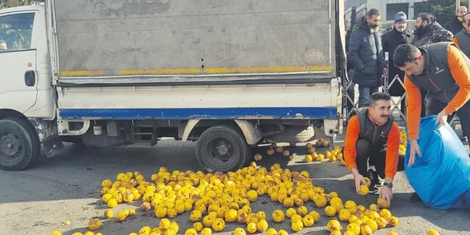 İBB önünde ayva protestosu