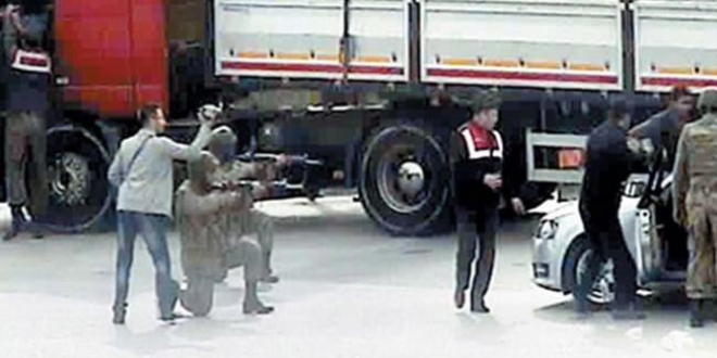 MİT tırlarını durduran FETÖ'cü savcı ByLock'ta 'tırcı özcan' diye kaydedilmiş