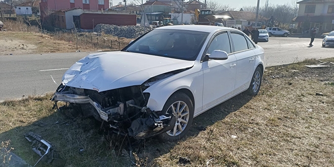 İlçe milli eğitim müdürü trafik kazası geçirdi