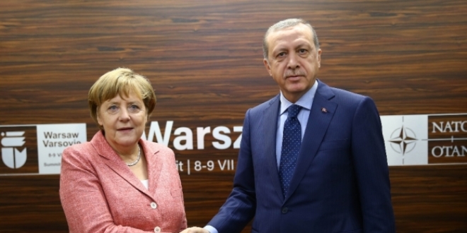 Merkel'den Cumhurbakan Erdoan'a taziye mesaj