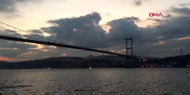 Yanındaki kadını öldürüp, 15 Temmuz Şehitler Köprüsü'nden atladı