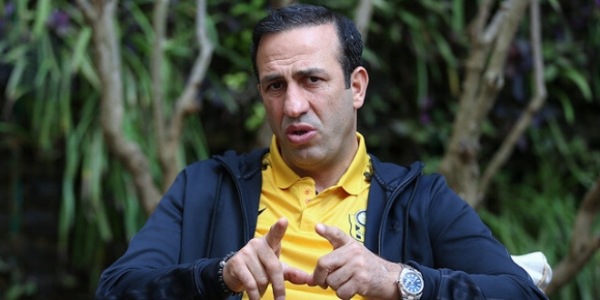 Malatyalılar yara sarıyor başkan top peşinde