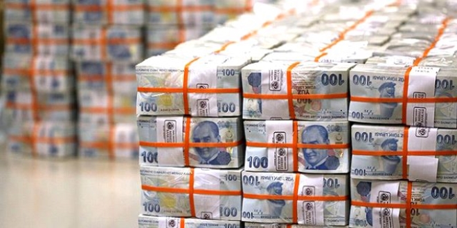 Bakanlık'tan iki bankaya 281,8 milyon TL ceza