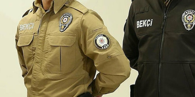 Erkek polis ya da bekçi, bir kadını arayabilir mi?