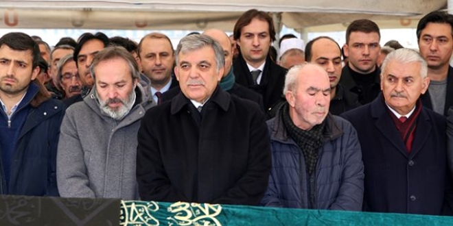 Gül ve Yıldırım, cenaze töreninde bir araya geldi