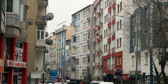 Kiralara deprem zamm... Vatanda ev bulamyor