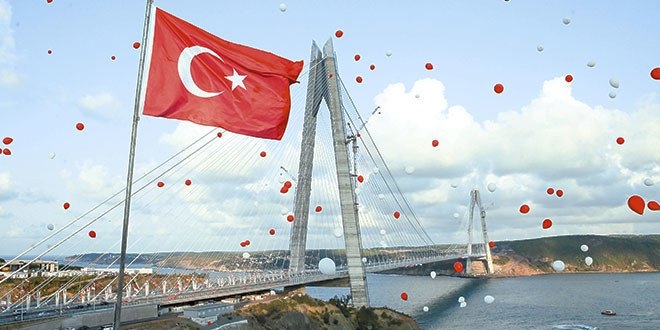 Çinliler sadece köprüyü değil borçlarını da satın aldı