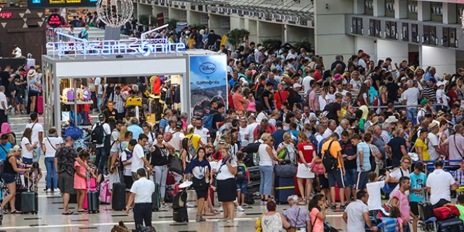 Turizmde kişi başı hedef 700 dolar!