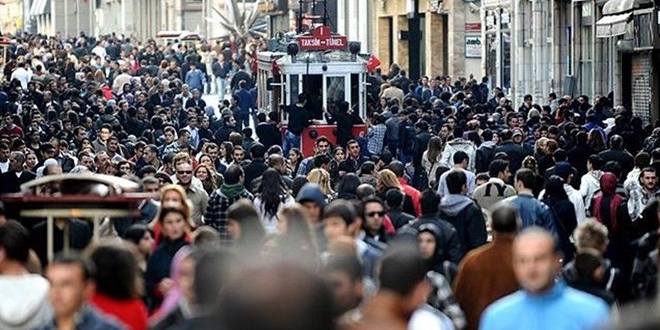 Türk-İş araştırdı... Türkiye'deki Suriyelilerin aylık geliri