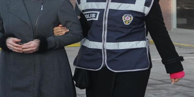 FETÖ'nün 'mütevelli heyeti üyesi' kadın, kuaföre girerken yakalandı
