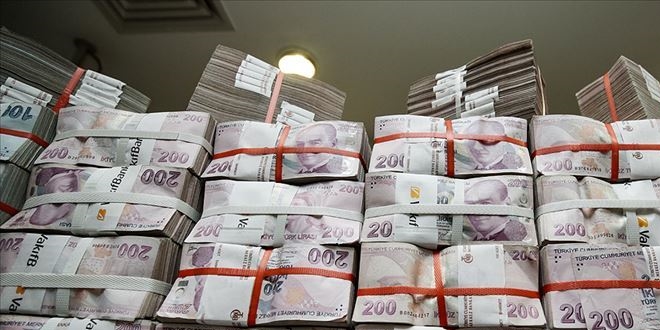 Bankacılık sektörünün kredi hacmi arttı