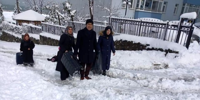 Rektörü tanımadılar, 'Teşekkür ederiz amca' dediler