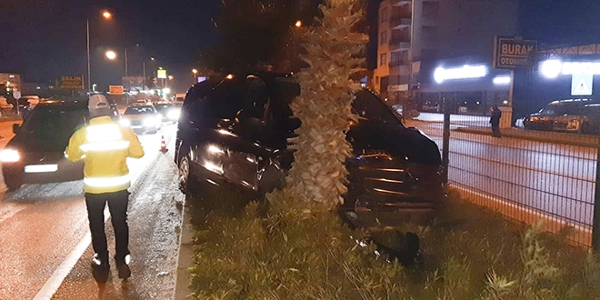 Mehmet Özhaseki, trafik kazasında yaralandı