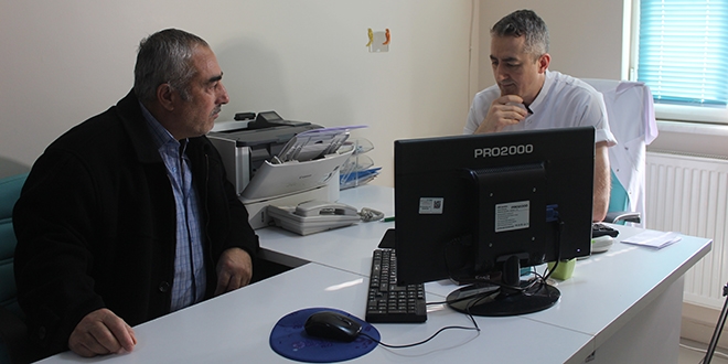 Mesanesinden 199 adet nohut büyüklüğünde taş çıktı