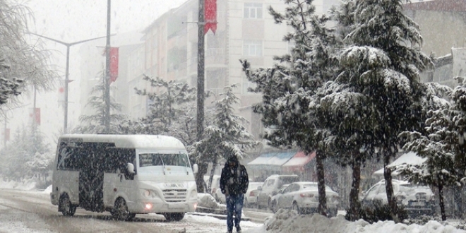 rnak'ta youn kar ya hayat olumsuz etkiliyor