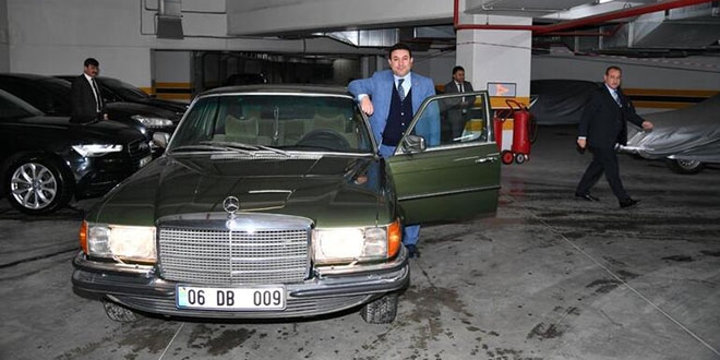 Bahçeli'den yerel seçimde en yüksek oy alan belediye başkanına hediye