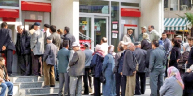 Emekliler masaya oturup promosyon zammı isteyecek