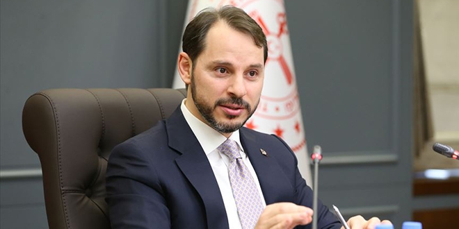 Bakan Albayrak'tan 'cari denge' aklamas