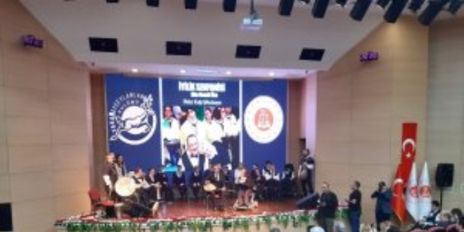 'Bir İyilik Senfonisi' birbirinden güzel türküleri adliyede seslendirdi