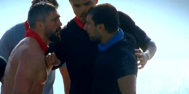 Survivor 2020 yarışmacıları ilk bölümde kavga etti