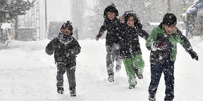 Yüksekova'da eğitime 1 gün ara verildi