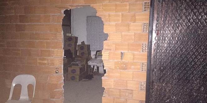 Mühür bile durduramadı, duvarı kırıp yeni kapı açtılar