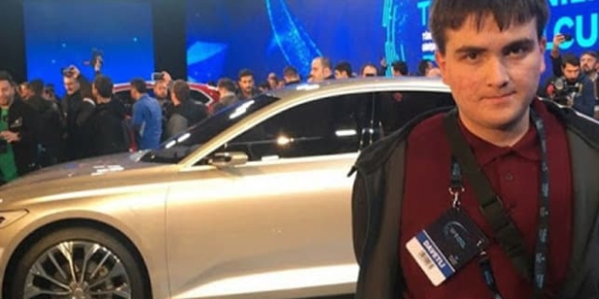 Türkiye'nin Otomobili'ni çizen otizmli Mesut, Volkswagen'de çalışmayı reddetti