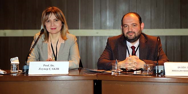 Geleceğin doktorları 'acil servis'i uzmanlarından dinledi