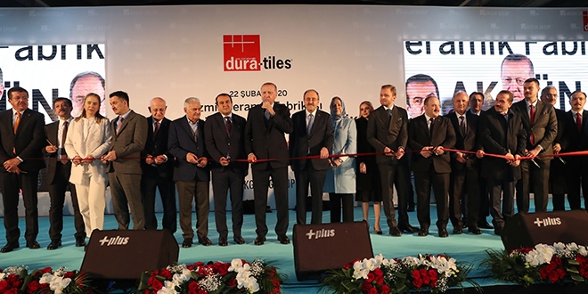 Cumhurbaşkanı Erdoğan seramik fabrikası açtı