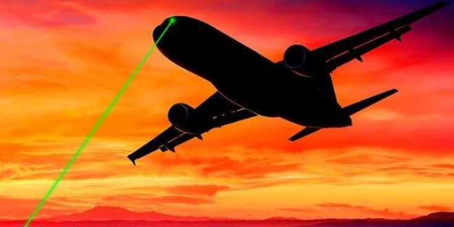 Pilotlar ve hava trafik kontrolörleri en çok neden şikayetçi?