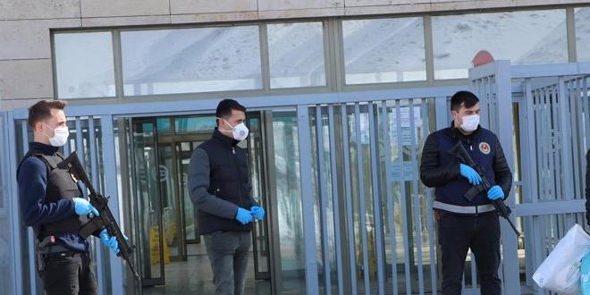 Gürbulak Sınır Kapısı'ndaki koronavirüs tedbirleri sürüyor
