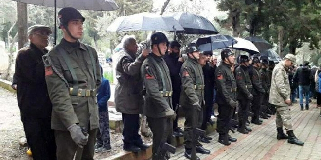 Şehit cenazesinde duygulandıran fotoğraf