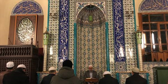 Mehmetçik için Konya'daki camilerde dualar edildi