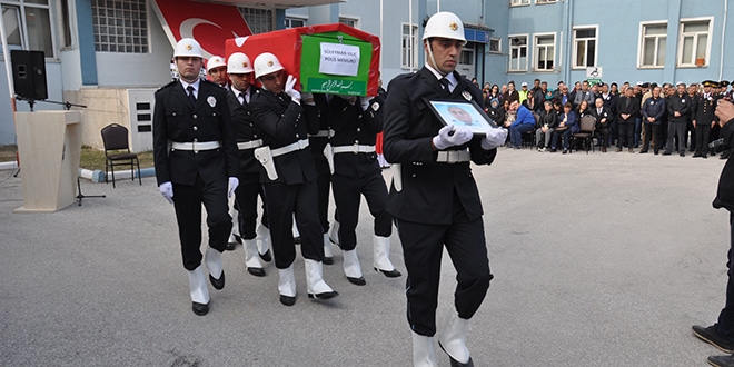 Polis memuru kalp krizinden hayatını kaybetti